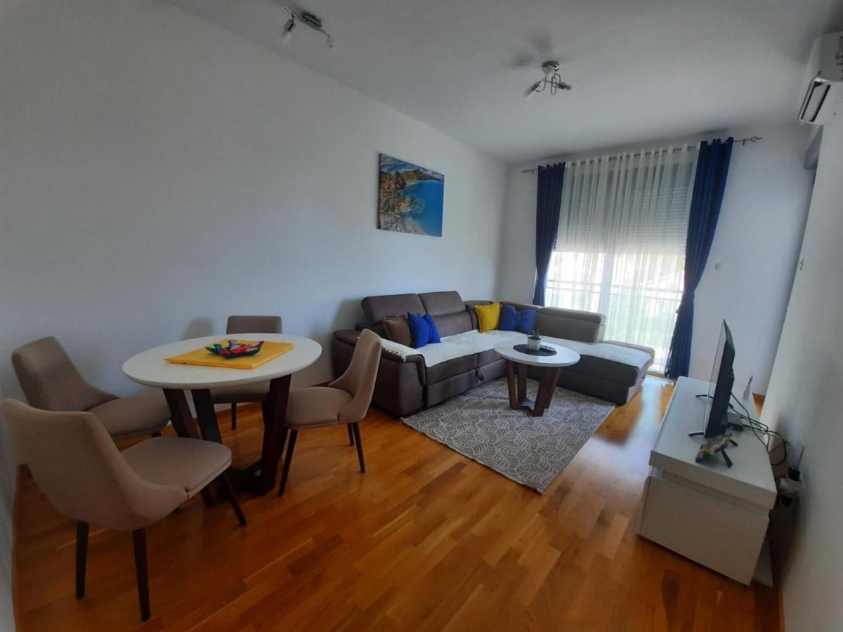 Lux Apartment Talija บุดวา ภายนอก รูปภาพ